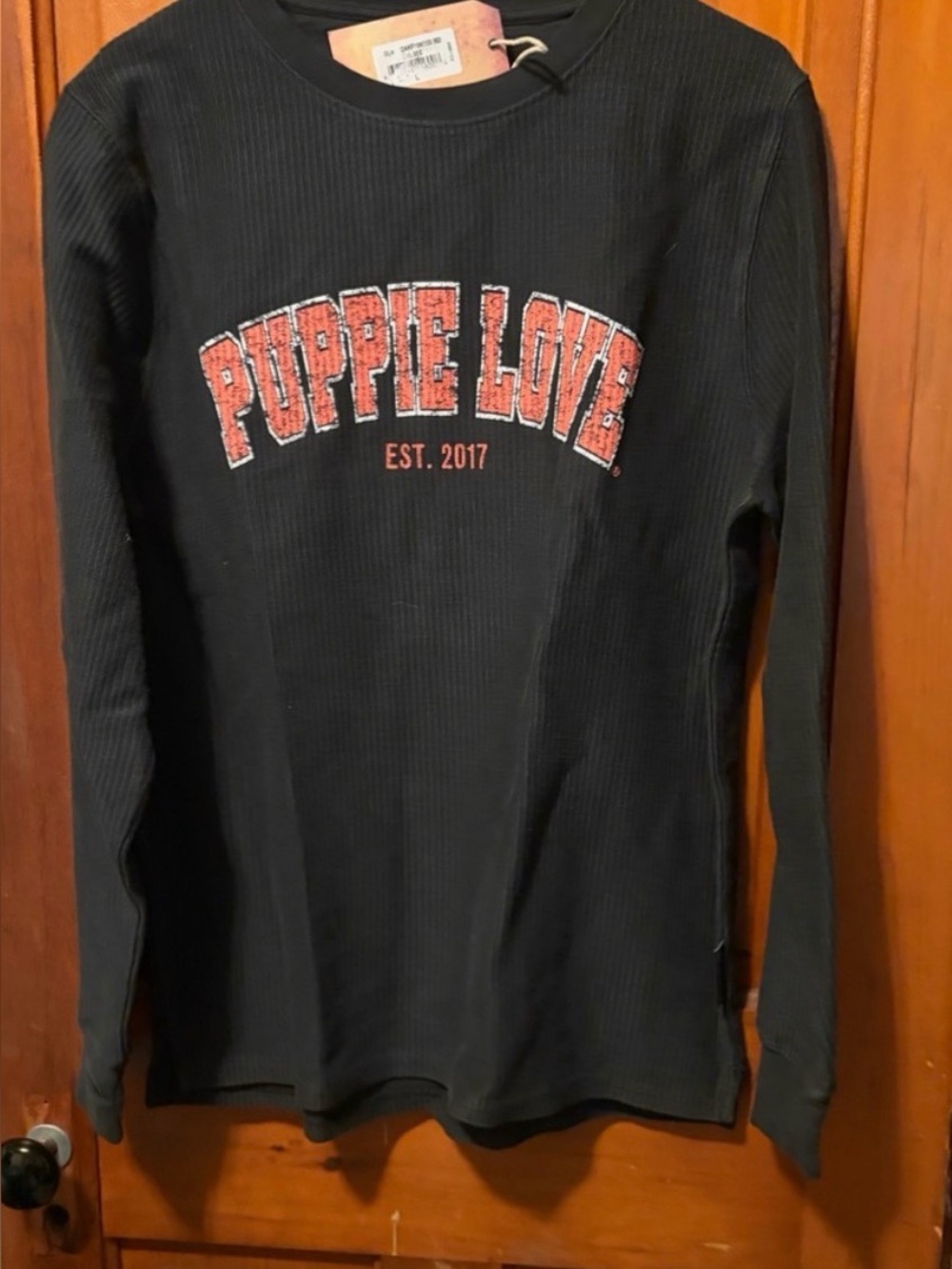 Puppie Love Women's Black Long-Sleeve Graphic Ribbed Tee